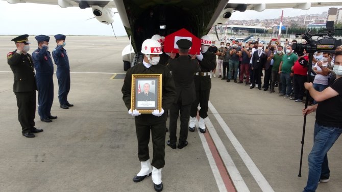 Kuzey Irak Şehidinin Cenazesi Memleketi Trabzon’a Getirildi