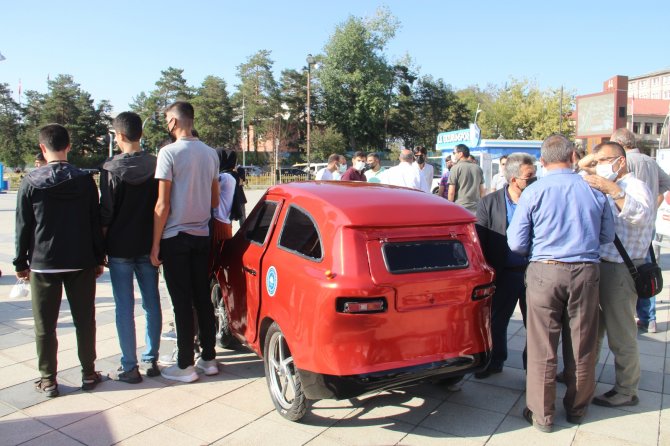 İ̇mam Hatipli Öğrenciler Elektrikli Araba Üretti, Elon Musk’ın Tesla’sına Rakip Çıktı