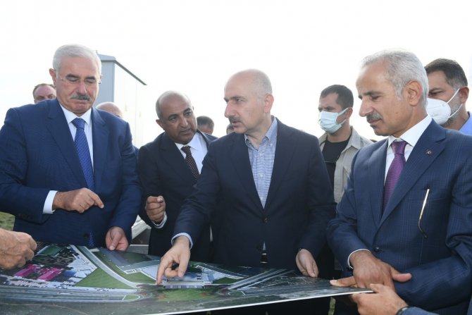 Bakan Karaismailoğlu Açılışı Gerçekleştirilecek Yargıtay Kavşağında İncelemelerde Bulundu