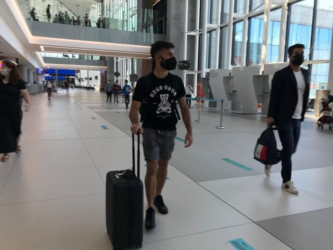 Fenerbahçe’nin Yeni Transferi Rossi, İ̇stanbul’a Geldi