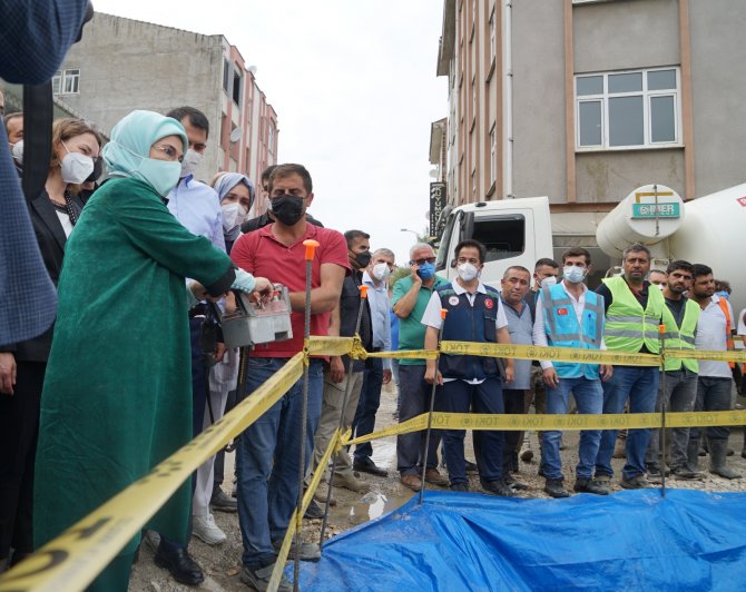 Toki̇, Selde Yıkılan 16 İş Yerinin Temelini Attı