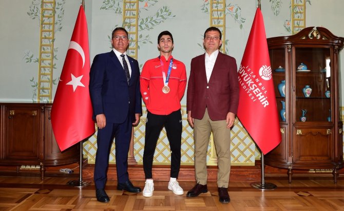 Ekrem İ̇mamoğlu, Milli Sporcularla Buluştu