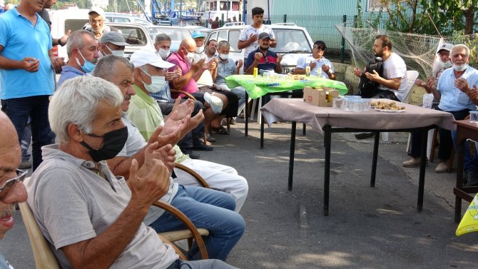 Karadenizli Balıkçılar Kurban Kesti, Yeni Sezon İçin De Saatler Sonra ‘Vira Bismillah’ Diyecek