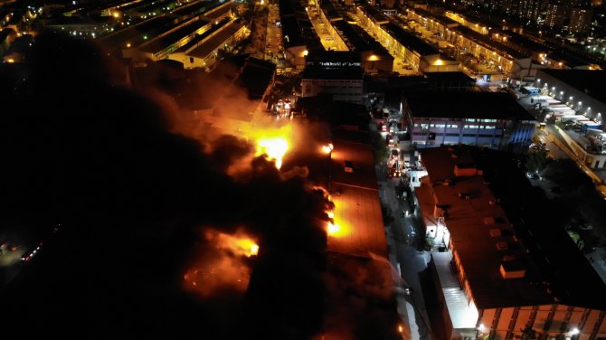 Başakşehir İ̇kitelli Çevre Sanayi Sitesi’nde Yangın