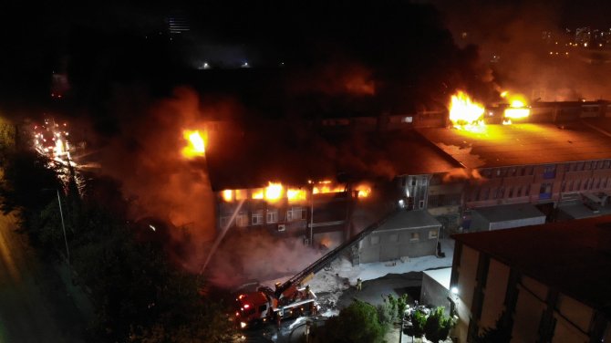 Başakşehir İ̇kitelli Çevre Sanayi Sitesi’nde Yangın