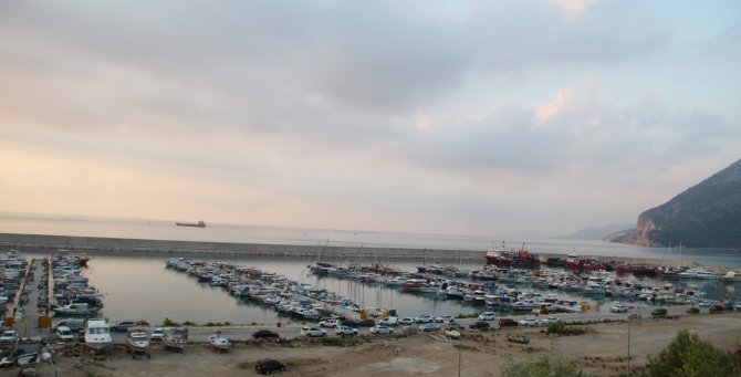Denizde Av Sezonu Açıldı, Antalya’da İlk Balıklar Kapış Kapış Satıldı