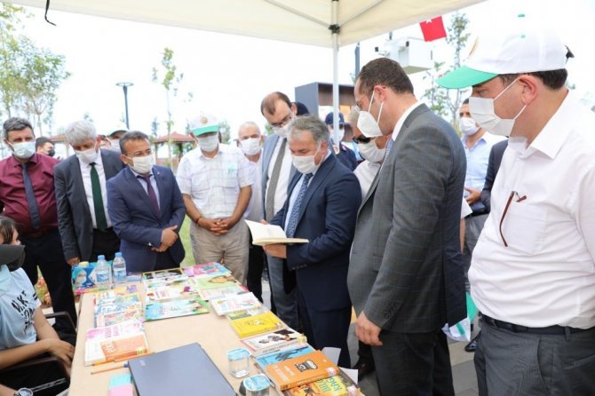 ‘Gençler Okudukça Akçaabat Okur’ Etkinliği Düzenlendi