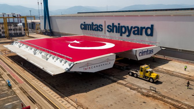 1915 Çanakkale Köprüsü’nün Son Tabliye Bloğu Geldi