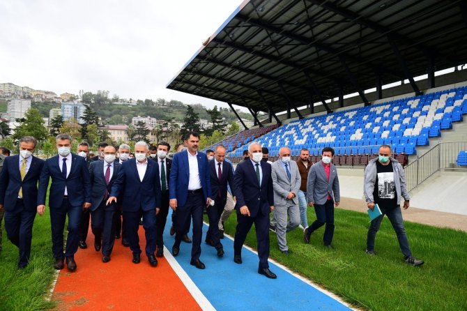 Ak Parti Genel Başkan Vekili Yıldırım Ve Bakan Kurum Millet Bahçesi’nde İncelemelerde Bulundu