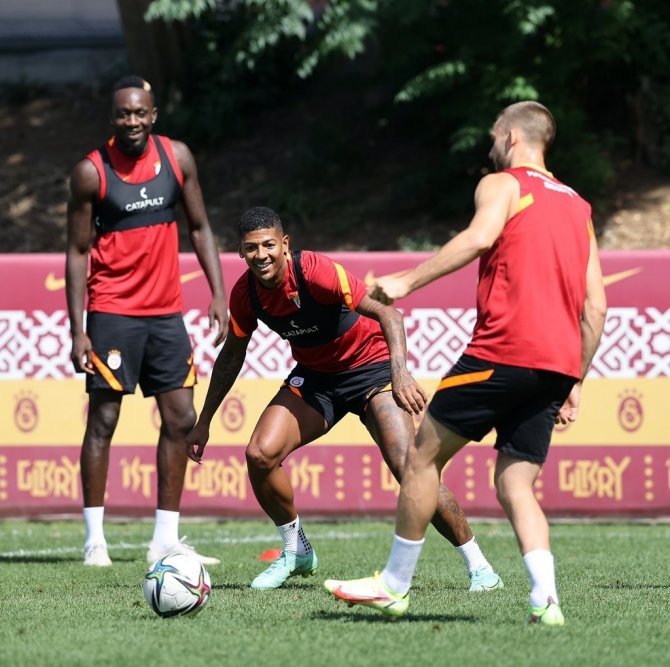 Galatasaray, Trabzonspor Maçı Hazırlıklarını Sürdürdü