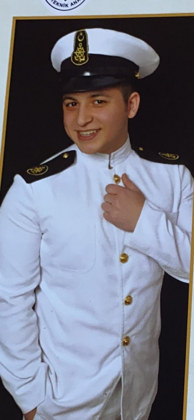 Çalıştığı Gemide Hayatını Kaybeden Uğur Kır’ın Ailesi, Uğur’un Ölümü Üzerinde Şüpheyle Duruyor