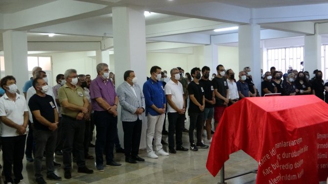 Aşık Veysel’in Mersin’de Hayatını Kaybeden Oğlu Bahri Şatıroğlu Memleketine Uğurlandı