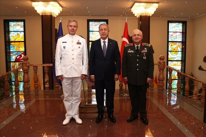 Bakan Akar, Nato Askerî Komite Başkanı Oramiral Bauer’i Kabul Etti