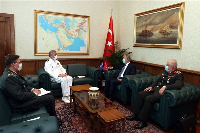 Bakan Akar, Nato Askerî Komite Başkanı Oramiral Bauer’i Kabul Etti