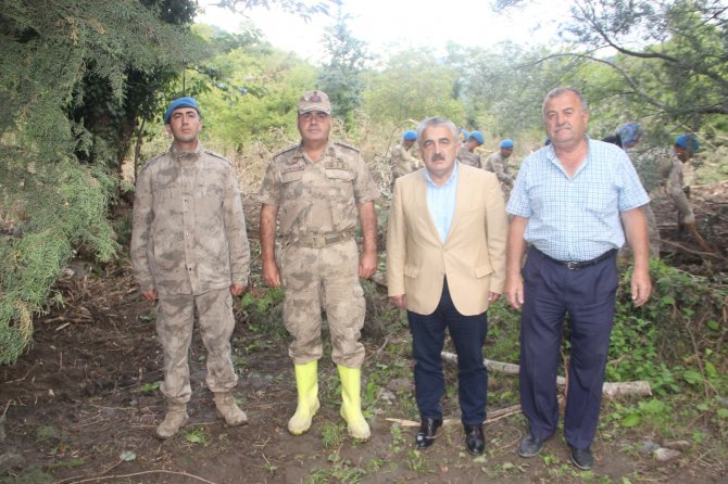 Askerlerin Özverilerine Selzedelerden Övgü Dolu Sözler: