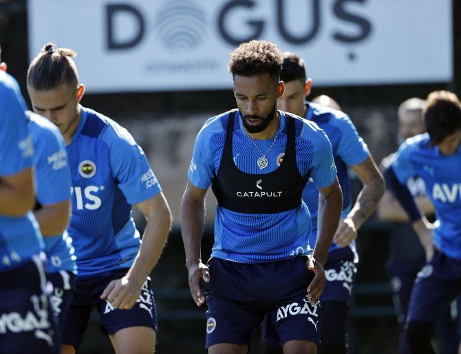 Fenerbahçe’de Pelkas Takımla Çalışmalara Başladı