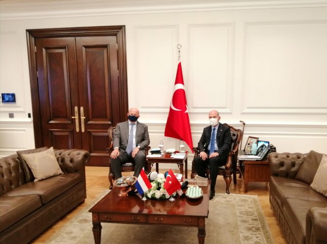 İ̇çişleri Bakanı Soylu, Hollanda Adalet Ve Güvenlik Bakanı Grapperhaus İle Bir Araya Geldi