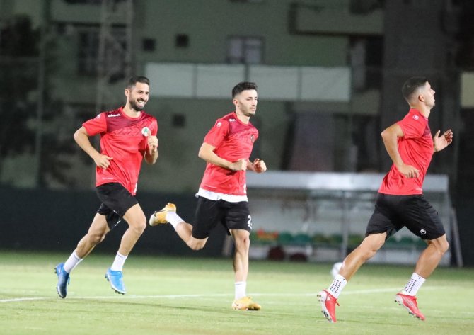 Bülent Korkmaz, Alanyaspor İle İlk Antrenmanına Çıktı