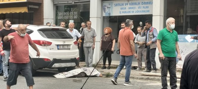 İ̇nşaattan Düşen İşçi Hayatını Kaybetti