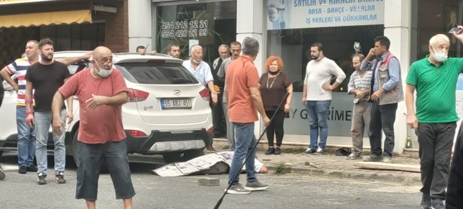 İ̇nşaattan Düşen İşçi Hayatını Kaybetti