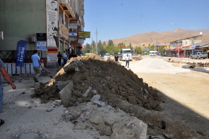 Yüksekova’nın Bitmeyen Çileli Yolları