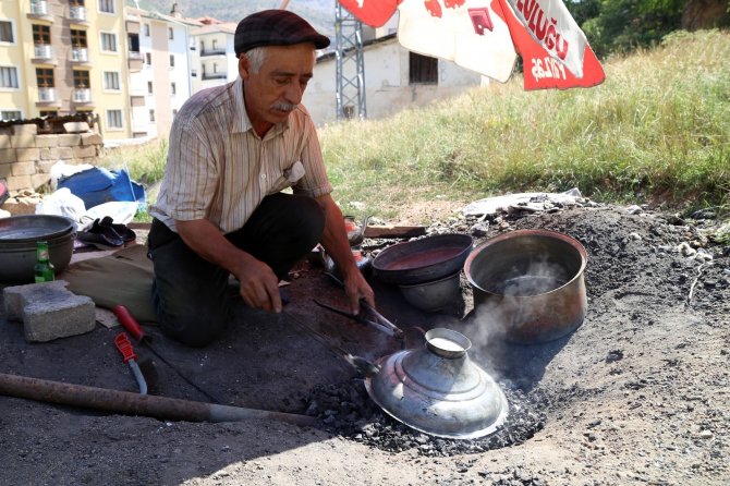 Gümüşhane’nin Tek Kalaycısı Da Mesleği Bırakmak Üzere
