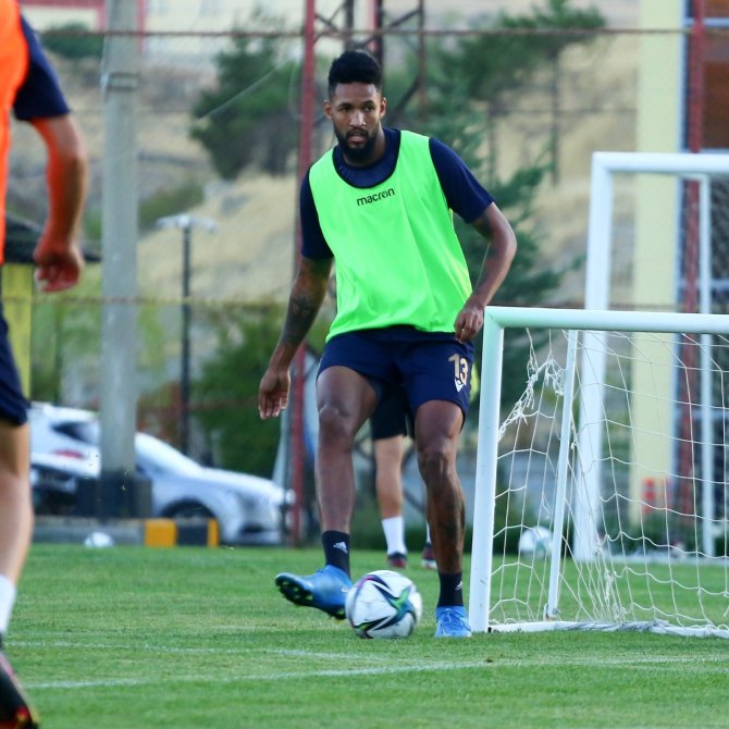 Yeni Malatyaspor, Beşiktaş’a Bileniyor