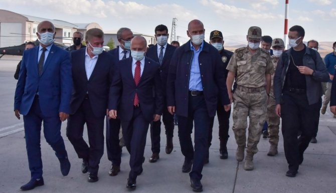 İ̇çişleri Bakanı Soylu Taziye Ziyareti İçin Ağrı’da