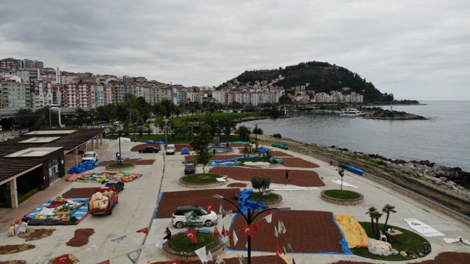 Yollar Fındık Harmanı Oldu