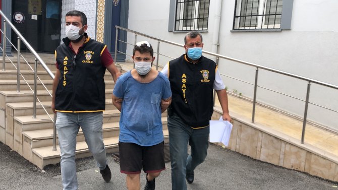 Eşini Bıçakla Rehin Alan Koca Adliyeye Sevk Edildi