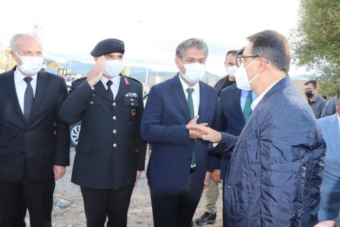 Bakan Dönmez Baba Ocağında