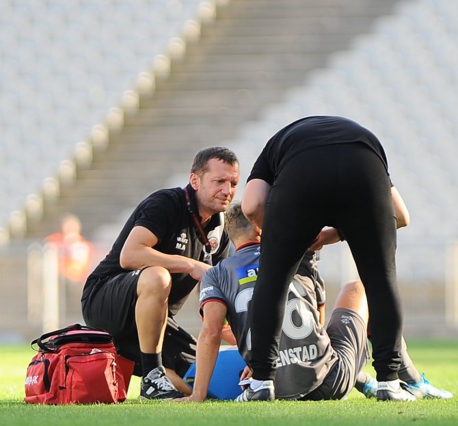 Süper Lig: Fatih Karagümrük: 2 - Adana Demirspor: 0 (İ̇lk Yarı)