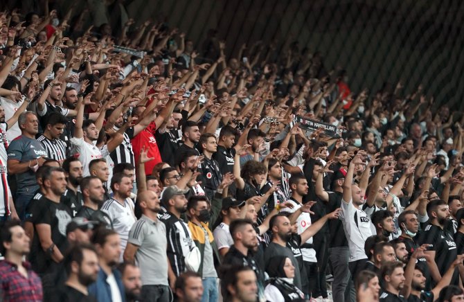 Süper Lig: Beşiktaş: 2 - Yeni Malatyaspor: 0 (Maç Devam Ediyor)