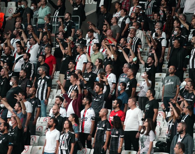 Süper Lig: Beşiktaş: 2 - Yeni Malatyaspor: 0 (Maç Devam Ediyor)