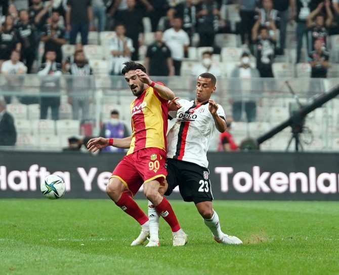 Süper Lig: Beşiktaş: 2 - Yeni Malatyaspor: 0 (İ̇lk Yarı)