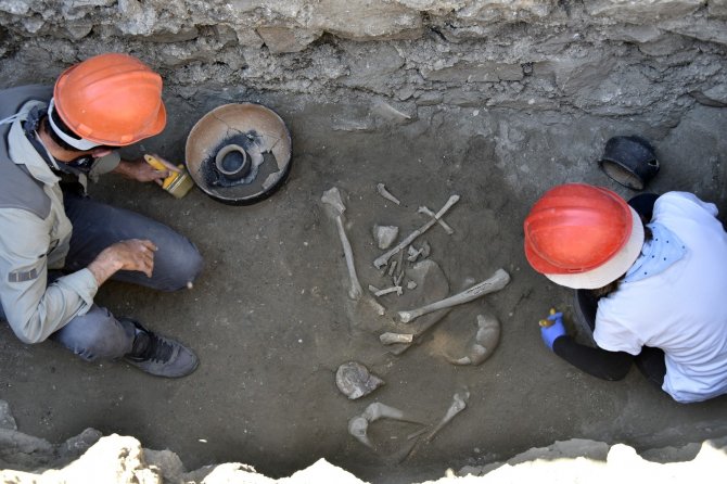 Satala Antik Kentindeki Kazılarda 5 Bin Yıllık Bulgulara Rastlandı