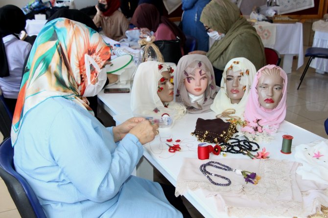 Oflu Kadınların El İşlemeleri Suudi Arabistan’dan Alıcı Buluyor