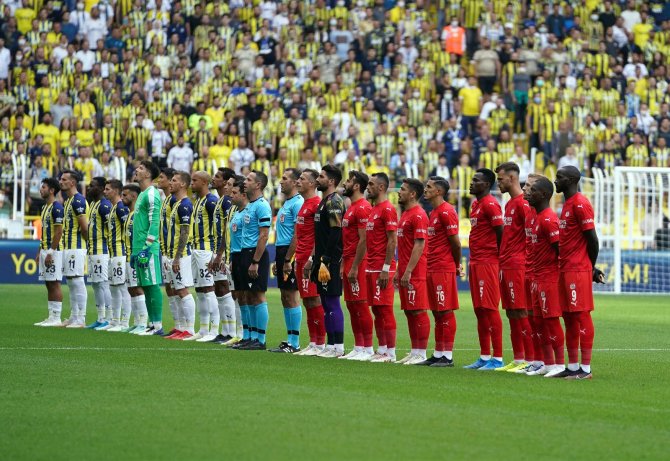Süper Lig: Fenerbahçe: 0 - Sivasspor: 0 (Maç Devam Ediyor)