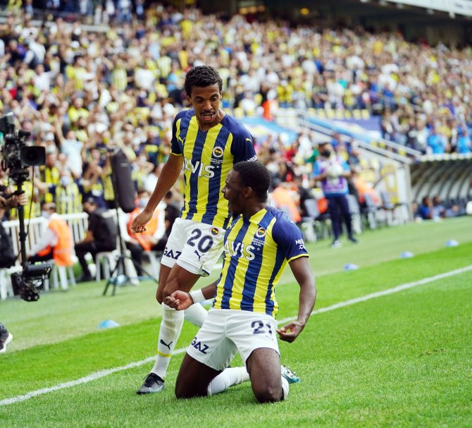 Süper Lig: Fenerbahçe: 1 - Dg Sivasspor: 1 (İ̇lk Yarı)