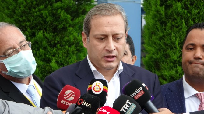 Burak Elmas: "Fatih Terim’in Milli Takıma Gitmesine İzin Vermeyiz"