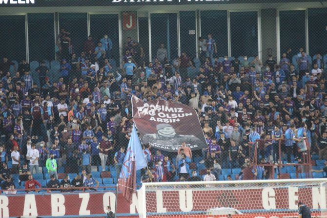 Süper Lig: Trabzonspor:1 - Galatasaray:2 (İ̇lk Yarı)