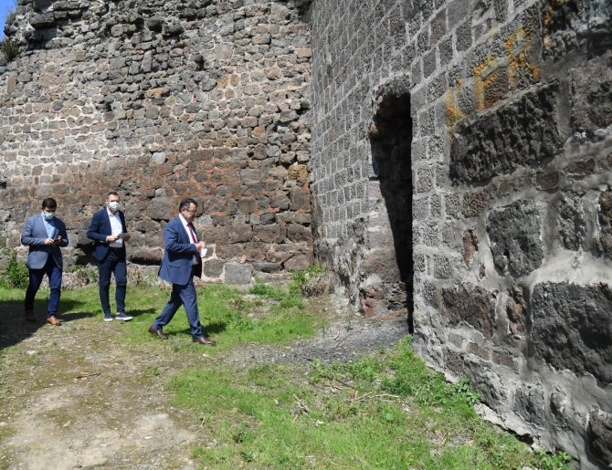 Ortahisar Belediye Başkanı Genç: “İ̇çkale’de Saklı Tarih Var”