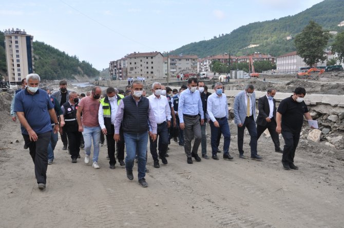 Bakan Kurum: “Sel Bölgesinde Toplamda 952 Konut Ve 170 Tane Köy Evinin Yapımına Başladık”