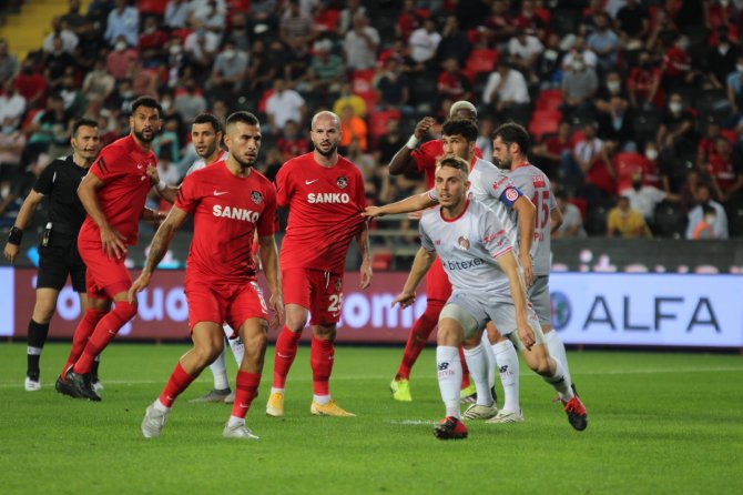 Süper Lig: Gaziantep Fk: 0 - Fta Antalyaspor: 0 (İ̇lk Yarı)