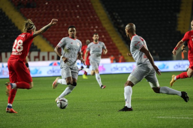 Süper Lig: Gaziantep Fk: 0 - Fta Antalyaspor: 0 (İ̇lk Yarı)