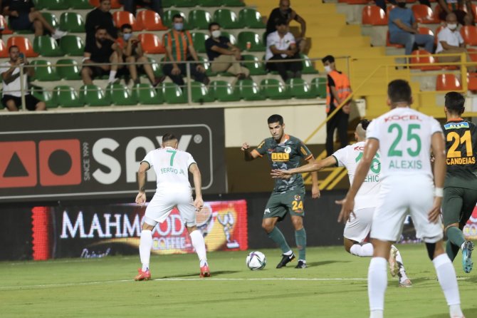 Süper Lig: Alanyaspor: 1 - Gzt Giresunspor: 0 (İ̇lk Yarı)