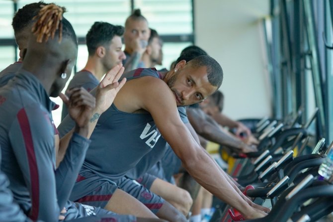 Trabzonspor, Kasımpaşa Maçı Hazırlıklarına Ara Vermeden Başladı