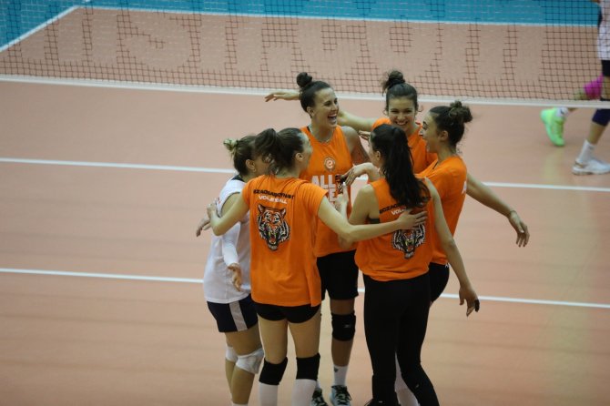 Eczacıbaşı Dynavit, Hazırlıklarına Polonya’da Devam Edecek