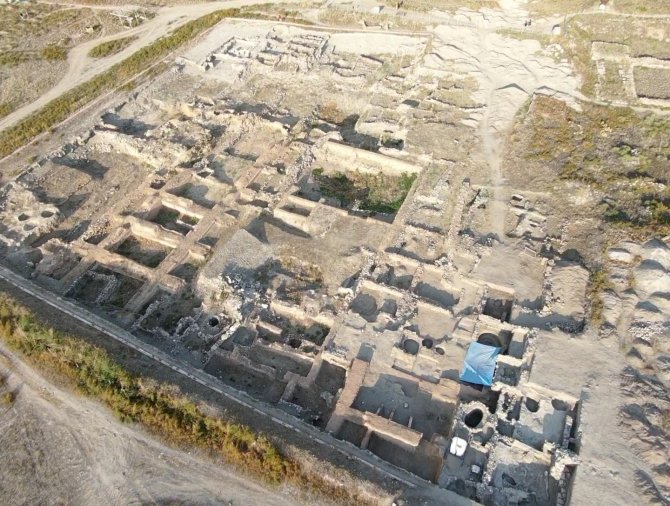 Kültepe’de İlk Kez 4 Bin Sene Önce Yaşayan Aslana Ait Kemik Bulundu