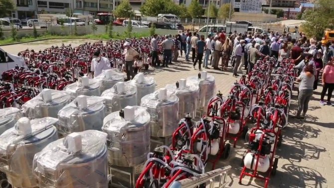 Tunceli’de Çiftçilere Süt Sağım Makinesi Ve Soğutma Tankı Dağıtıldı